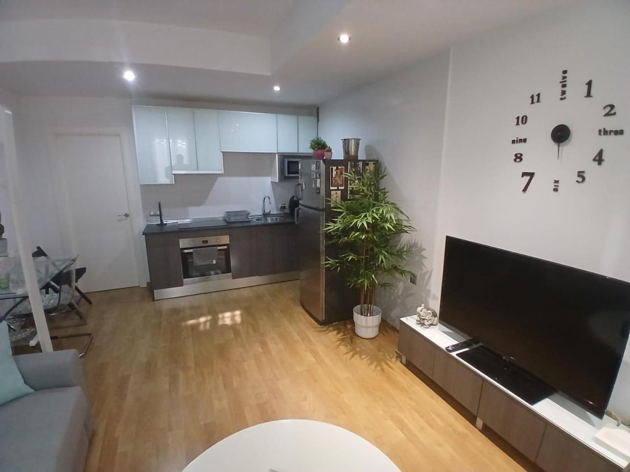 Apartamento Bernier Malaga Exterior photo